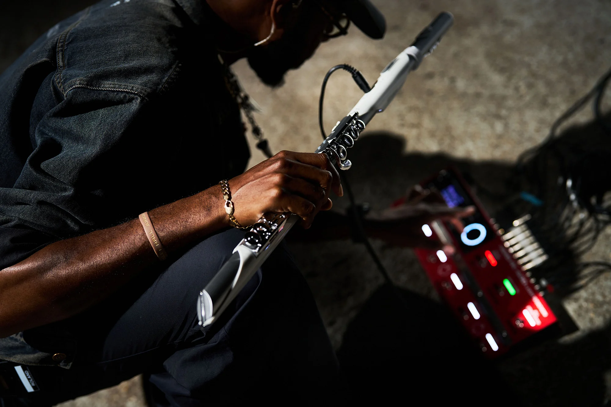 Roland AE-BRISA Aerophone Digital Wind Instrument - Image 9