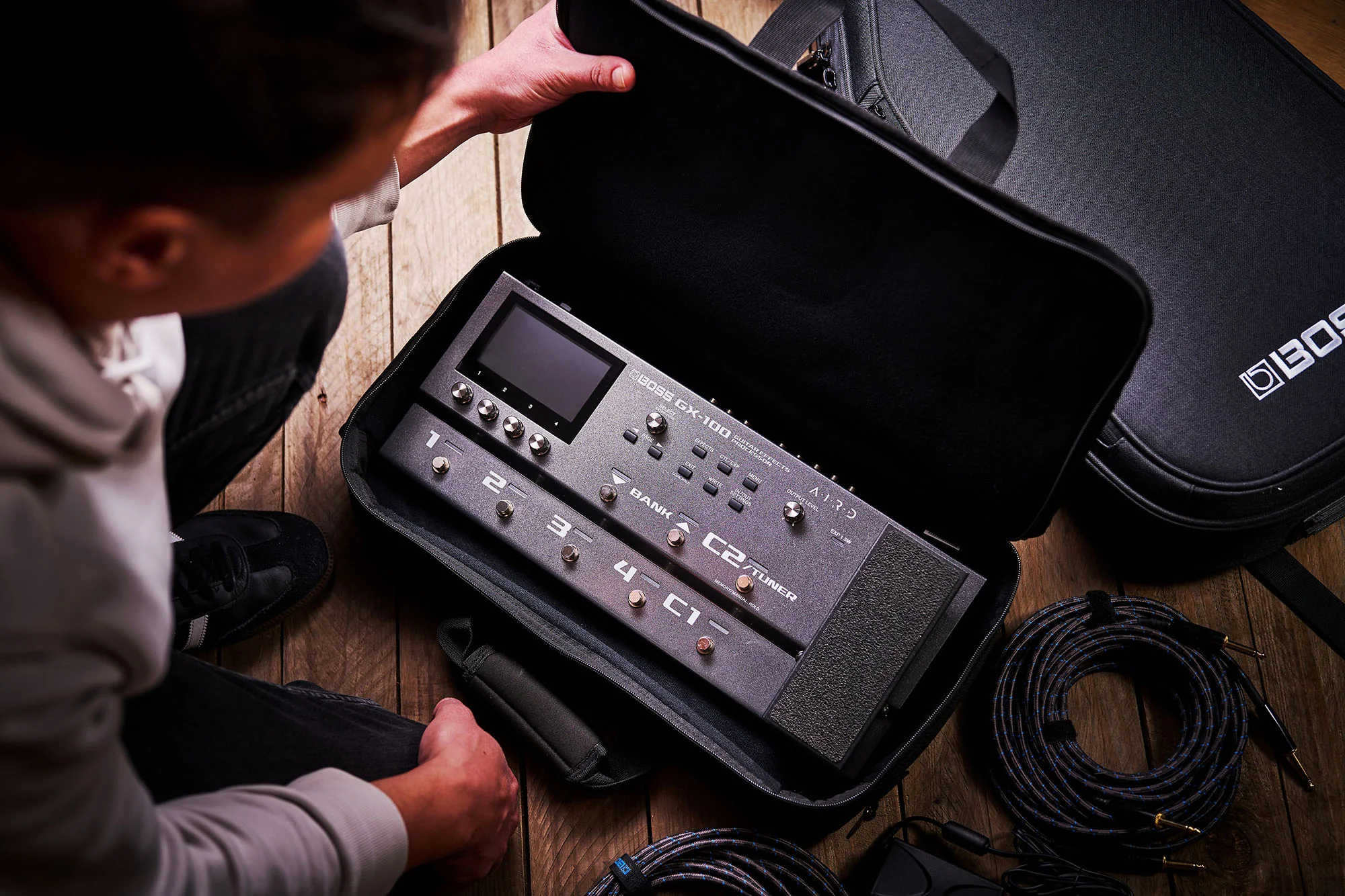 BOSS CB-BM-M Guitar Effects Carry Bag, Medium Size - Image 13