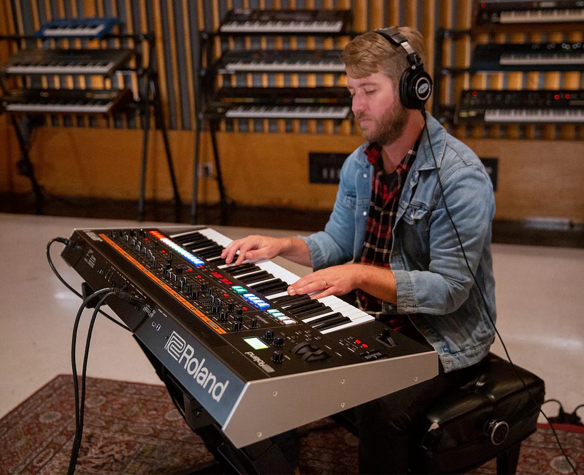Roland JUPITER-X Keyboard Synthesizer - Image 3