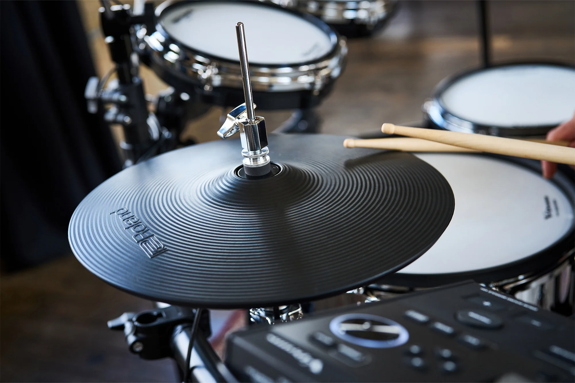 Roland TD516 V-Drums Digital Drum Kit with Hardware & Accessories - Image 11