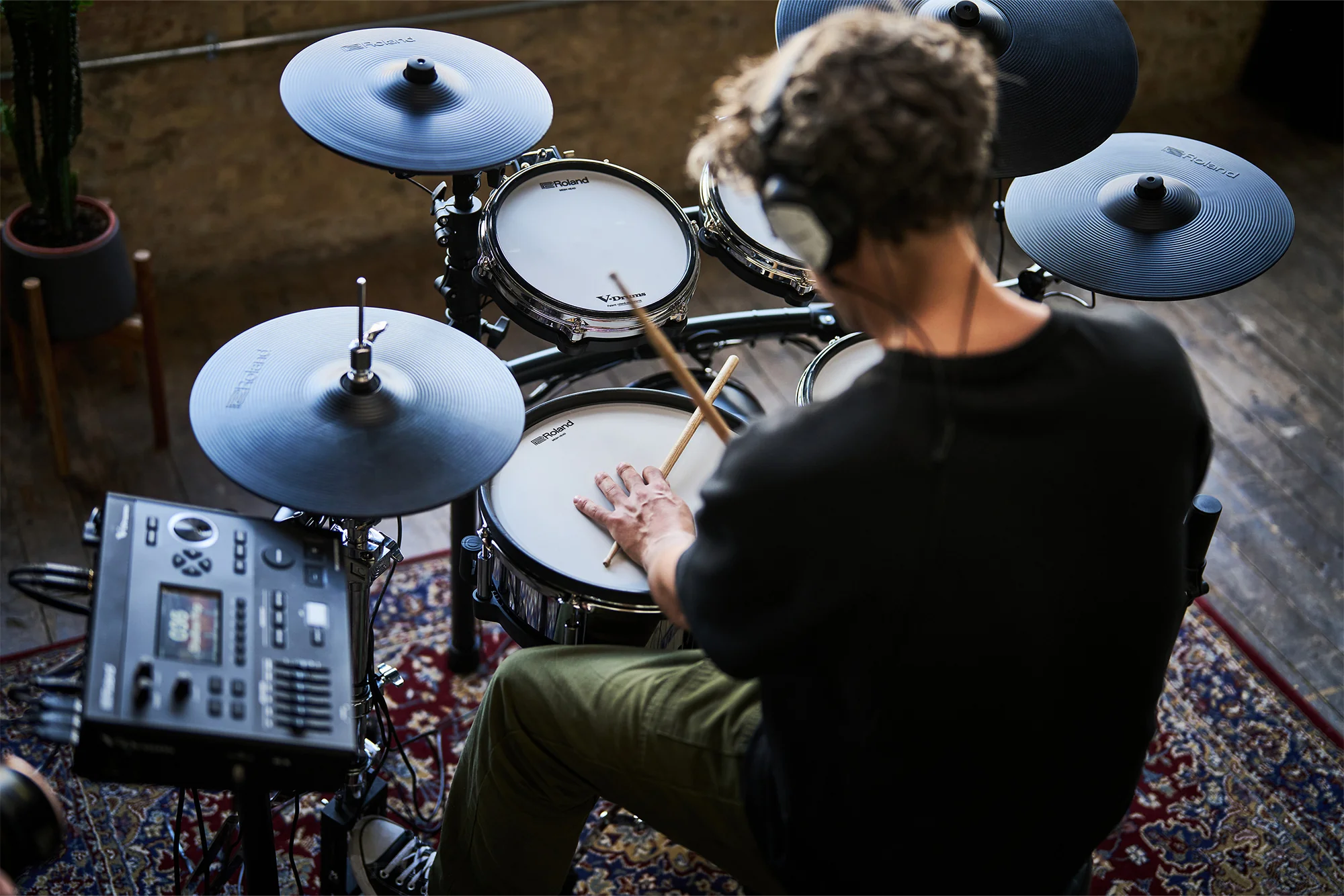 Roland TD516 V-Drums Digital Drum Kit with Hardware & Accessories - Image 8