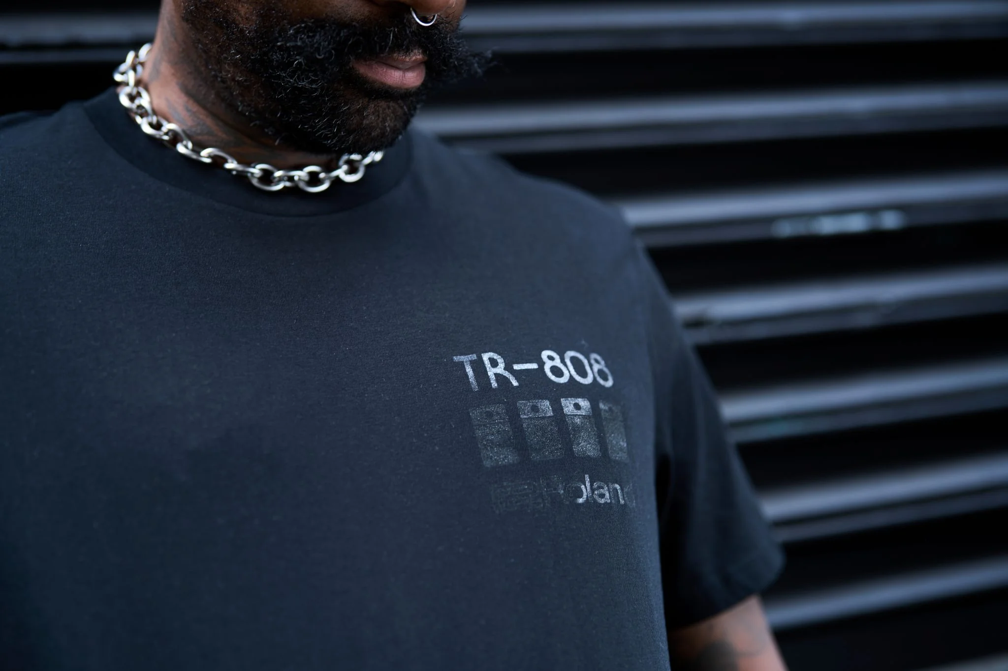 Roland 808 T-shirt Black on Black T-shirt 2025 - Image 4