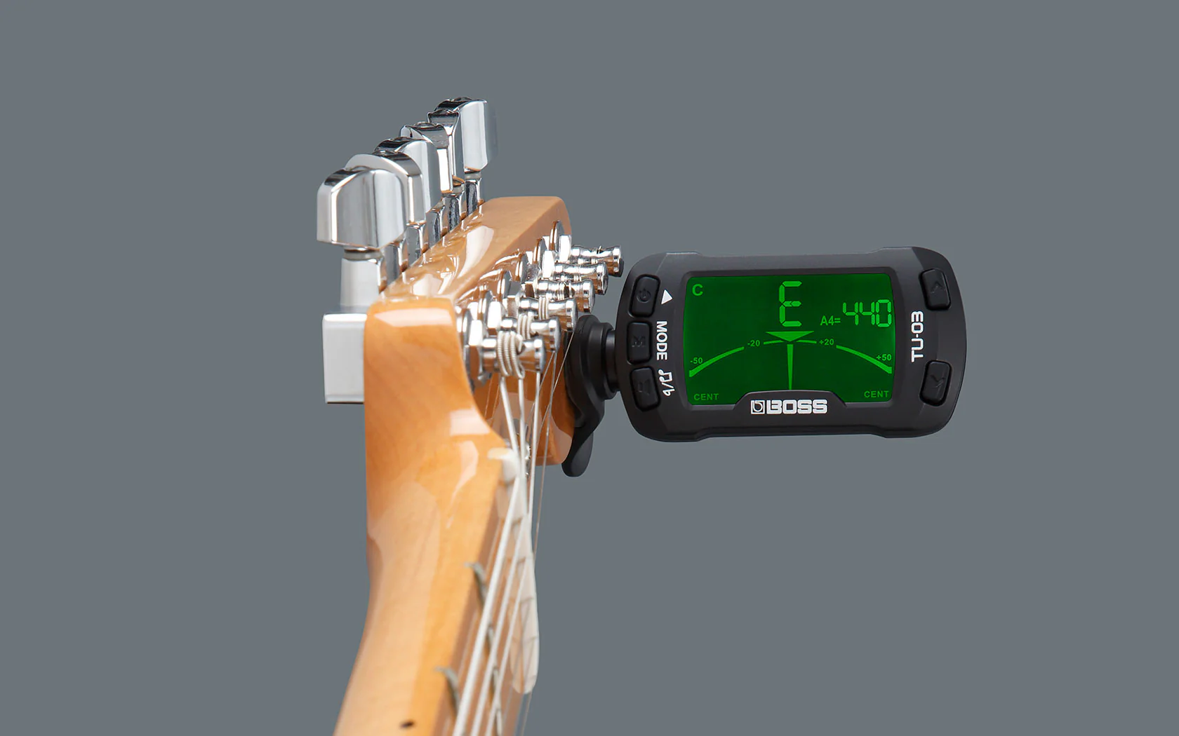 BOSS TU-03 Chromatic Clip On Tuner - Image 2